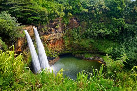 11 Gorgeous Kauai Waterfalls That You Need to Visit