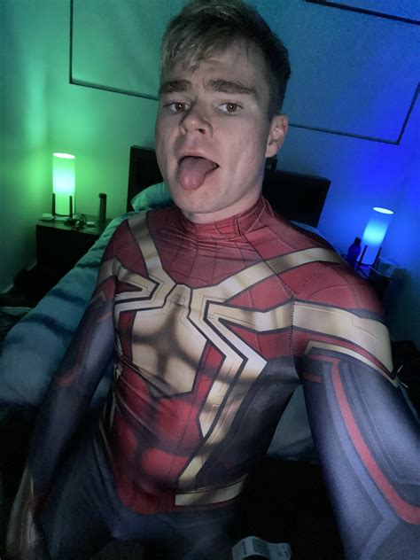 🔴LIVE NOW🔴PixelBoy on Twitter: "Spidey suit time UwU Playing multiplayer Beat Saber 🤟🏻 Live on ...