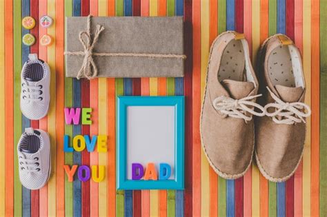 Premium Photo | We love you dad with candy and presents