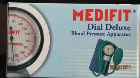 BP Apparatus, Aneroid ( Dial Type ) at Rs 375 | Aneroid Sphygmomanometer in New Delhi | ID ...