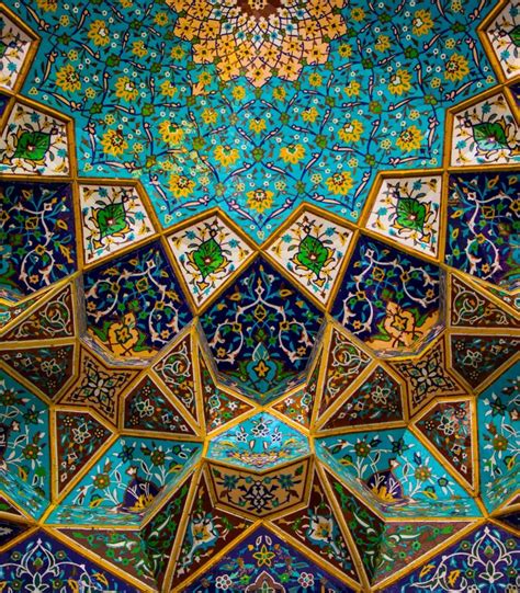 The Meticulous Beauty of Islamic Patterns and How to Create Them – Check the Tutorials - Arch2O.com