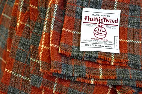 The pattern Tweed Fashion, Folk Fashion, Couture Fashion, Mens Fashion, Harris Tweed Fabric ...