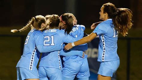 Women's soccer advances to College Cup | UNC-Chapel Hill