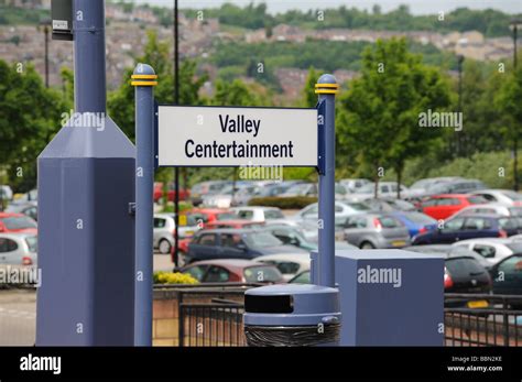 The tram stop at Centertainment in Sheffield Stock Photo - Alamy