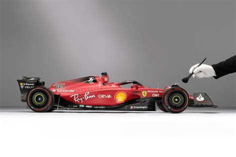 Scuderia Ferrari F1-75 1:5 Scale Model – Bahrain Grand, 40% OFF