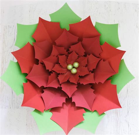 DIY Giant Paper Poinsettia Tutorial: Christmas Paper Poinsettias | Paper flower decor, Paper ...