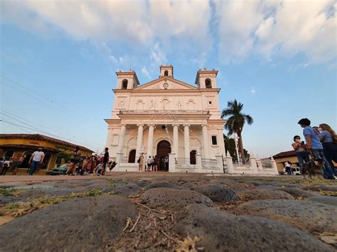 Suchitoto Travel Guide - NomadTreneur