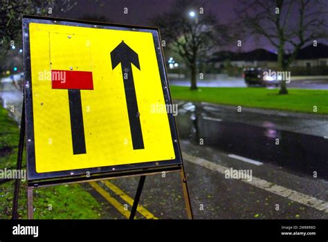 lane closed sign roadworks A82 great western road cycle lane closed ahead sign Stock Photo - Alamy