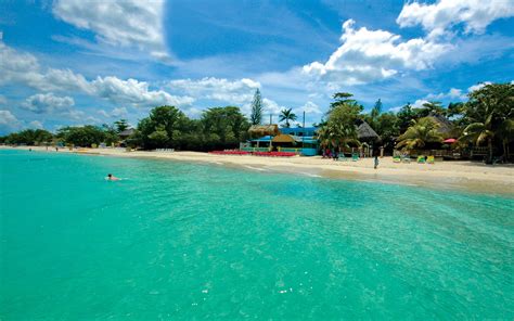 Legends on the Beach | Hotels In Negril Jamaica | Official Page