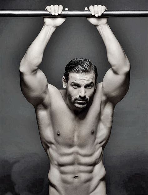 FITXINFO: JOHN ABRAHAM WORKOUT AND DIET ROUTINE