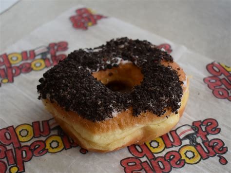 Gibson’s Donuts - Memphis, TN | Review & What to Eat