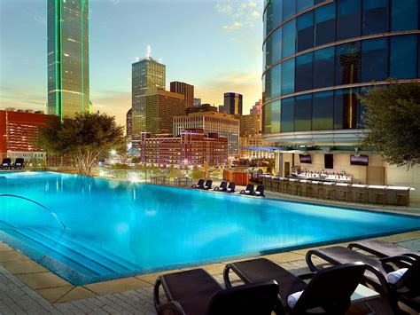 Top 10 Hotels with Rooftop Pools - Omni Hotels & Resorts