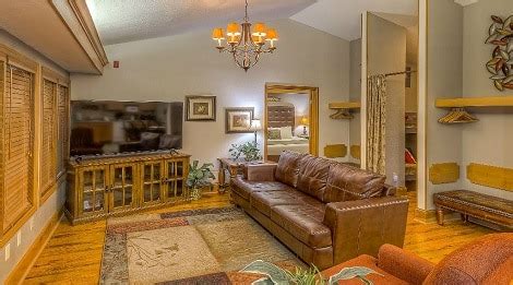 Accommodations by Willow Brook Lodge - Pigeon Forge, TN