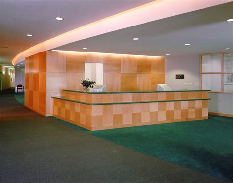 Howard County General Hospital - Ambulatory Surgery Center · Design ...