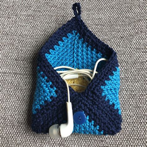 Earbuds pouch | Pouch pattern, Knitting, Crochet patterns