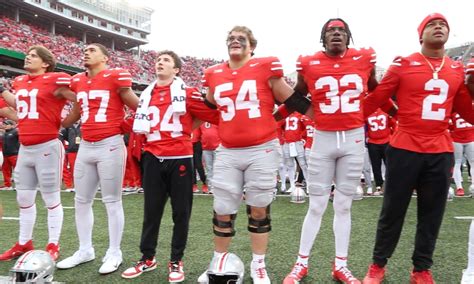 Watch Buckeyes sing ‘Carmen Ohio’ to fans after beating Penn State ...