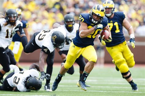 How Michigan Wolverines can avoid the curse of the 2007 season - Maize n Brew