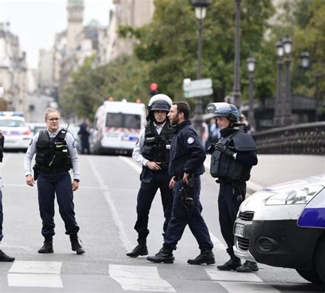 Paris Knife Attack At Police Station - Assailant Shot Dead ⋆ Conservative Firing Line