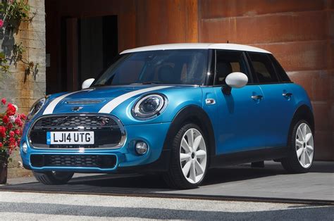 2015 Mini Cooper Hardtop 4-Door Review