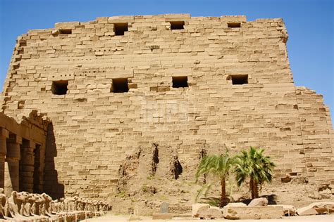 Temple of Amun-Re Karnak "Facts & Architecture" - Precinct of Amun History