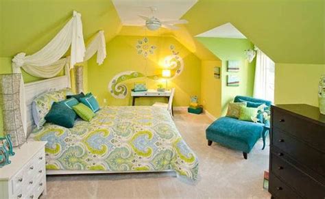 Best Two-Color Combination for Bedroom Walls For All Kinds Of Home