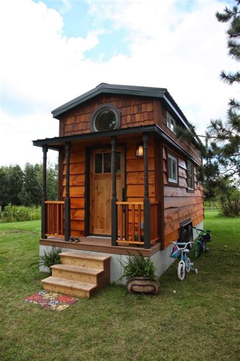 Family of four's 207-square-foot tiny home