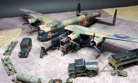 Airfix Avro Lancaster B.II and WWII Airfield Resupply Set 1:72 - Scale ...