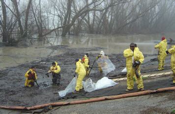 Oil Spills in Rivers | response.restoration.noaa.gov