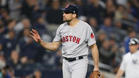 Nathan Eovaldi: Red Sox sign free agent to four-year deal