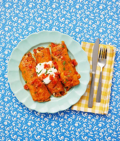 Pioneer Woman Enchiladas Recipe - CookCrews.com