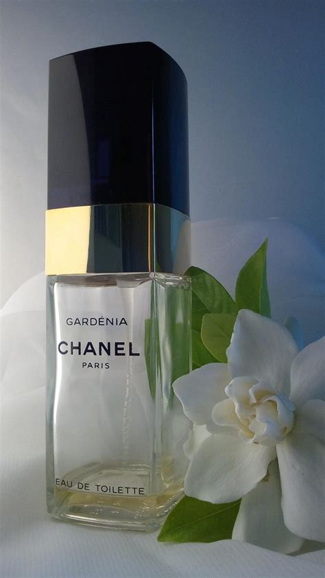 Gardénia Chanel perfume - a fragrance for women 1925