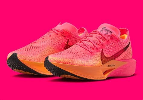 Nike ZoomX Vaporfly 3 "Hyper Pink" DV4129-600 | SneakerNews.com