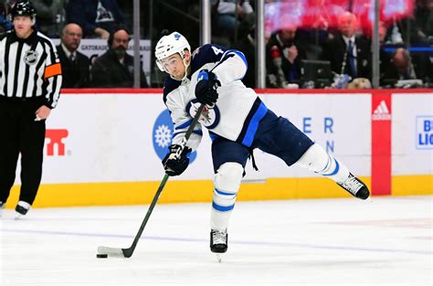 Winnipeg Jets: Predicting Neal Pionk's Stats for 2021