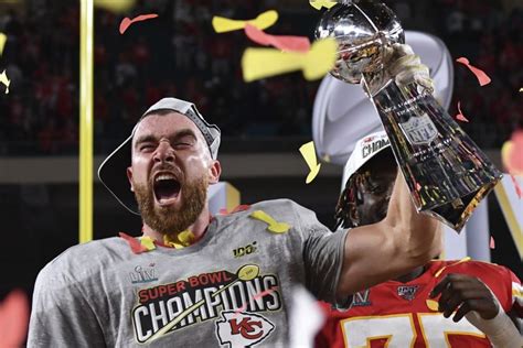 All-Pro TE Travis Kelce, Kansas City Chiefs agree to 4-year contract extension - UPI.com