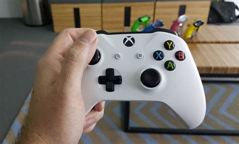 Apple is selling the Xbox Wireless Controller for you to use with Apple Arcade - CNET