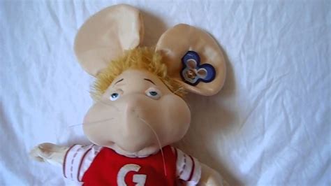 Topo Gigio Plush Doll Toy -- Nuevo! Ropita de color rojo. - YouTube