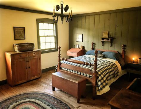 Pin By Je Hart On Vintage Interiors Bedrooms 1940s Home Decor #countryprimitivefarmhouse | 1940s ...