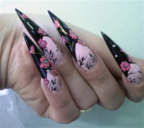 Nail art: Long nails designs