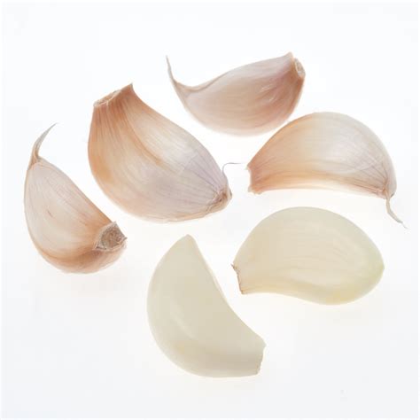 Garlic Facts, Health Benefits and Nutritional Value