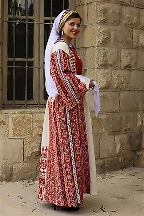 Palestinian Wedding, Arabic Dress, Thobe, Folk Dresses, Folk Costume ...