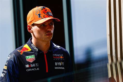 F1-Uso de pneus explica Verstappen 11º e queda de Russell nos TLs