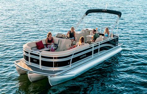 150HP Pontoon Boat Rental | Lake Life Boat Rentals