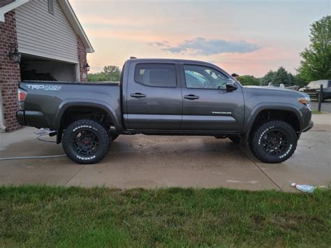 Toyota Tacoma 2 Inch Lift