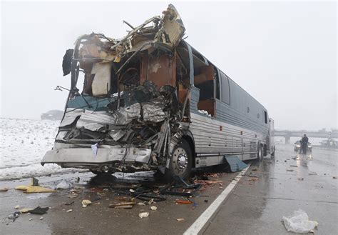 12 hurt in Denver-area crash involving 2 bands' tour buses - Breitbart