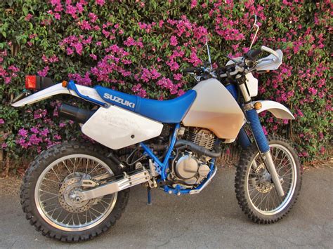 Oil Change: Dry-Sump Suzuki DR350 Enduro | RidersRecycle.com Blog