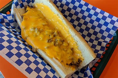 A Philadelphia Native Tries a Texadelphia Cheesesteak | Houstonia