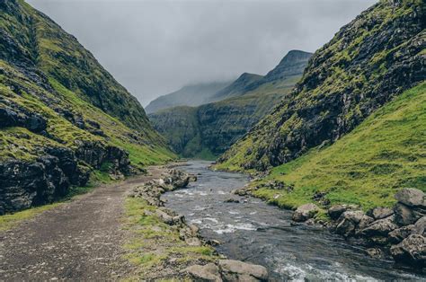 How to go Hiking in the Faroe Islands | Guide to Faroe Islands