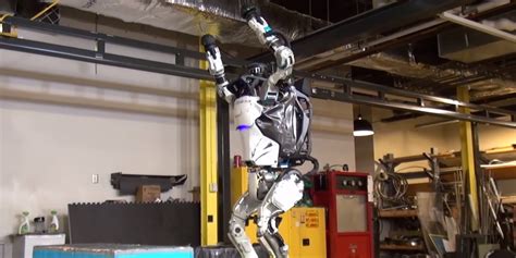 Boston Dynamics reveals new Atlas robot, which can backflip - Business Insider