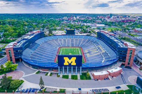 The Big House Stadium Art: University of Michigan Stadium michigan Wolverines in Ann Arbor ...