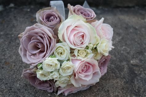 The Blossom Tree: Vintage rose bouquets